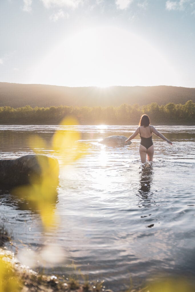 Stay cool in the arctic summer